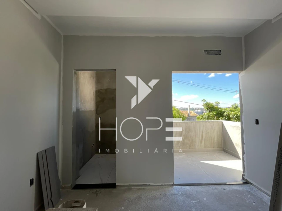 Sobrado em condomínio à venda – 105m² Privativos - Morada das Flores (Rosas) – Cambé/PR