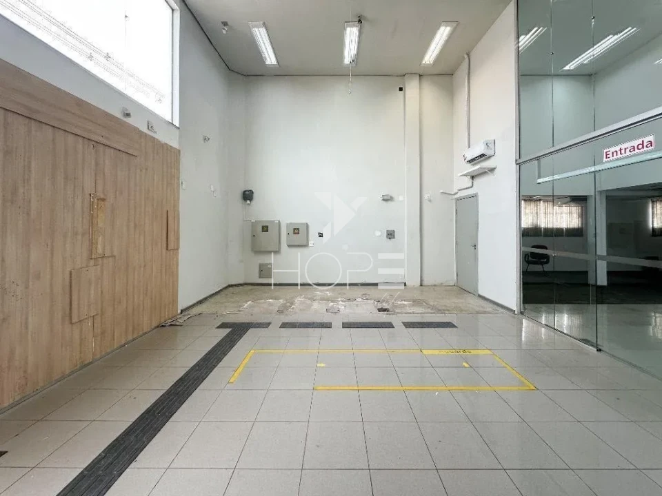 Imagens do imóveis Ponto comercial para locação com 370 m² - 10 vagas - antiga agência bancária - Av. São João - Antares - Londrina PR