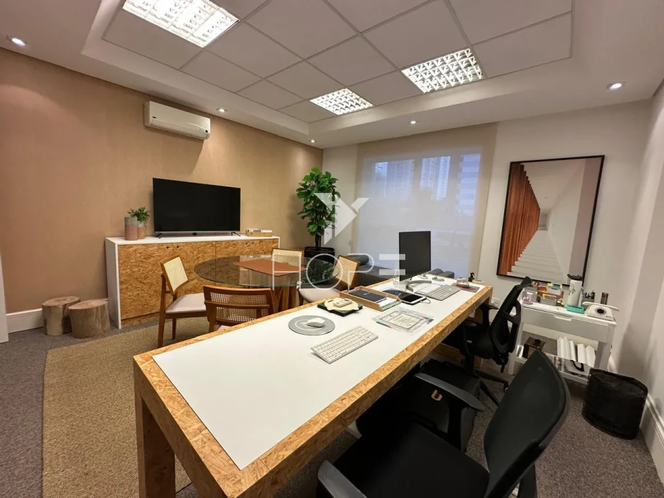 Imagens do imóveis Salas comerciais à venda com 206 m² e 2 vagas no Edifício Torre Montello – Gleba Palhano – Londrina/PR