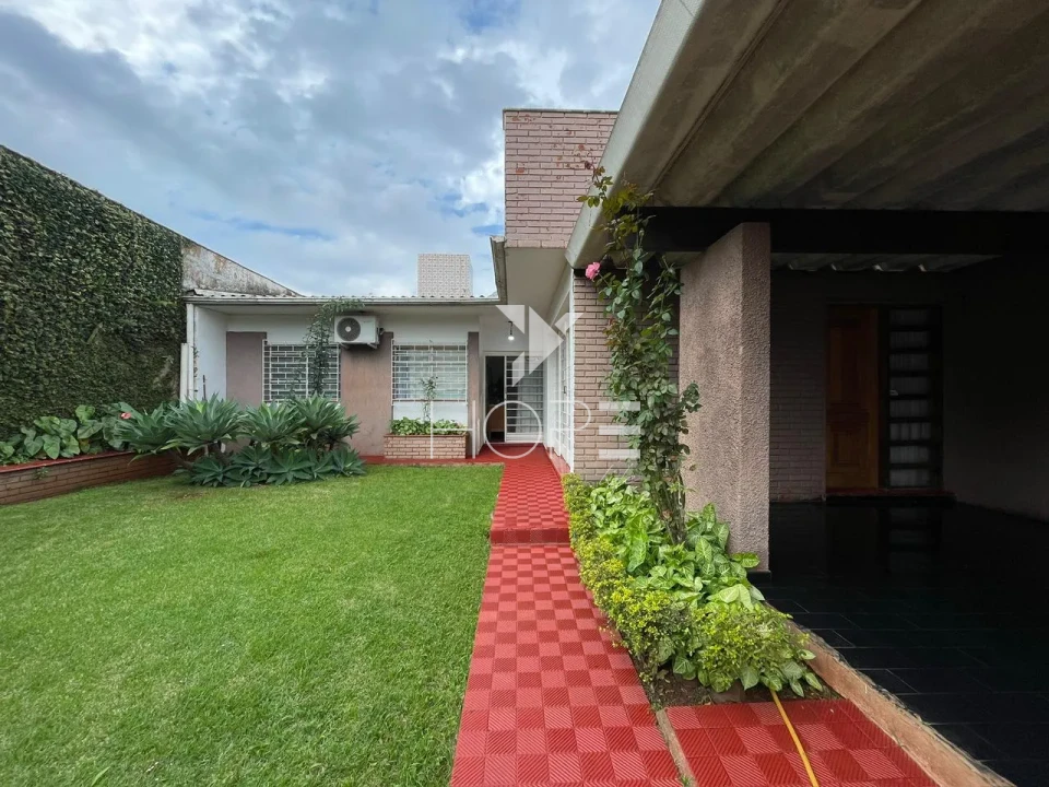 Casa à Venda – 167 m² – 4 Quartos – Petrópolis – Região Central – Londrina/PR