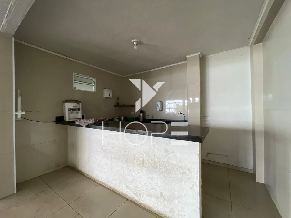 Imagens do imóveis Loja para locação 400m² esquina pé-direito alto – Centro – Londrina