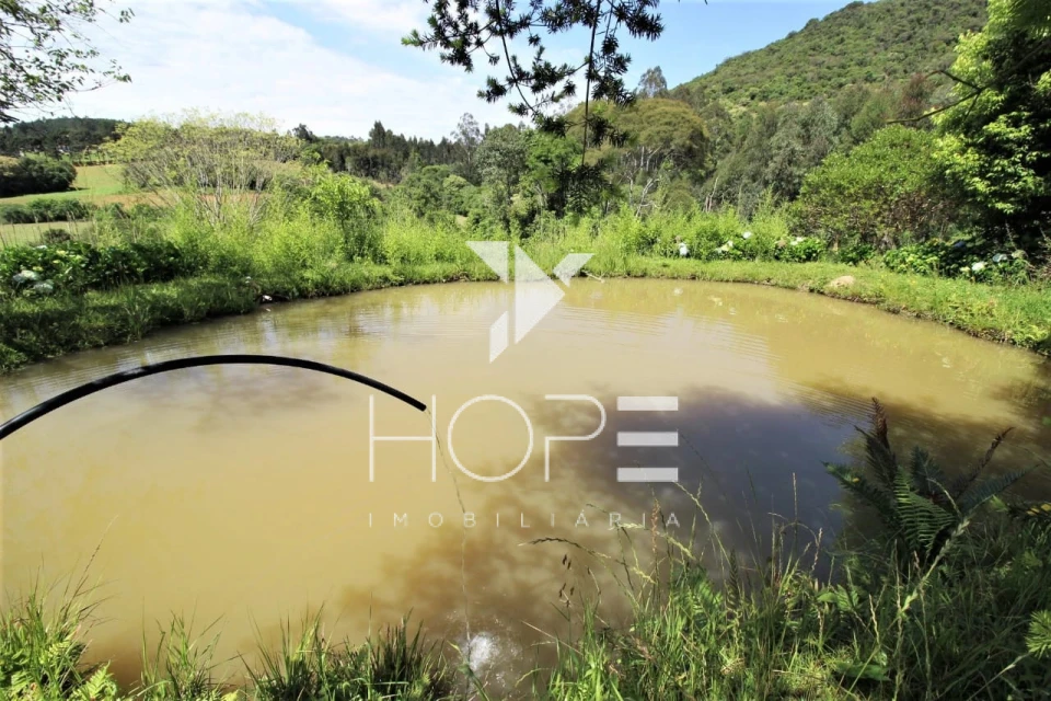 Chácara Completa à Venda  3.8 Alqueres Paulista e 4 Minas de Água – Agudos do Sul PR