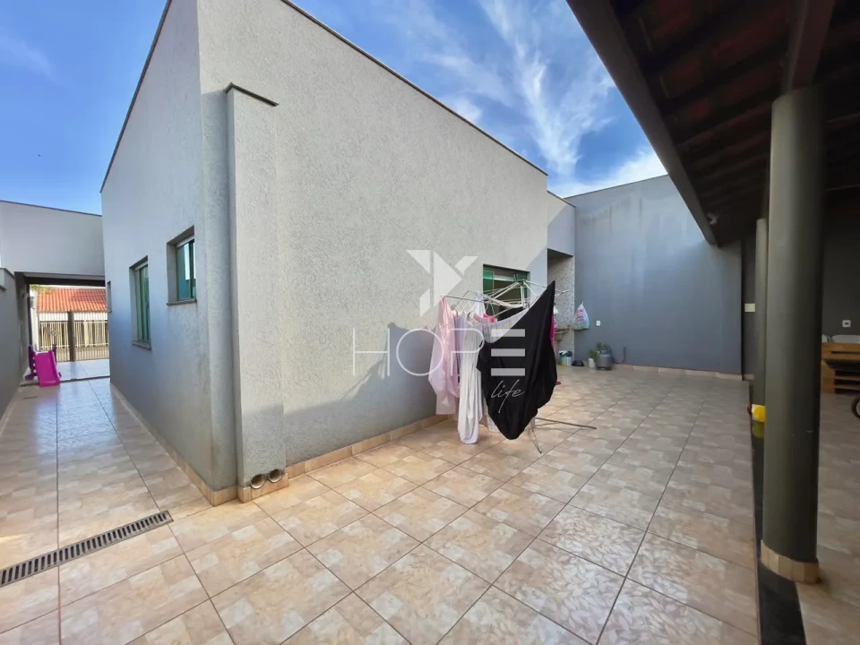 Imagens do imóveis Casa à Venda – 145m² – 3 Quartos (1 Suíte) – Conjunto Café – Zona Norte – Londrina/PR