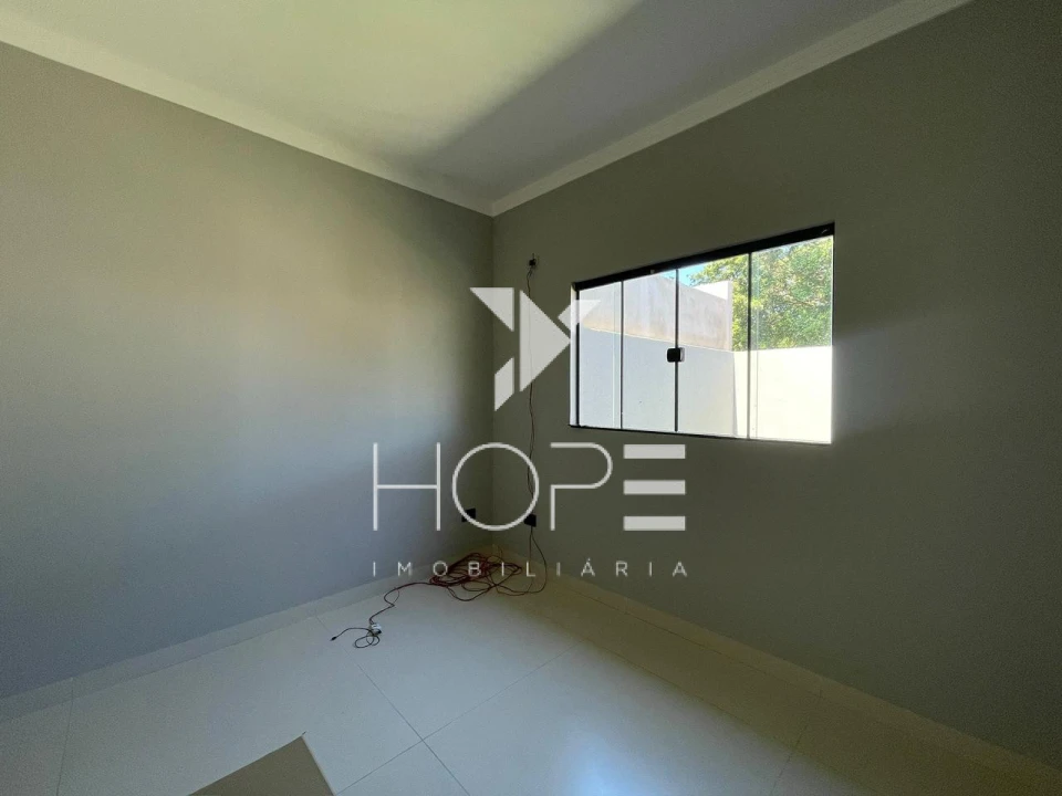 Casa à Venda – 202m² – Jardim Aeroporto – Londrina/PR