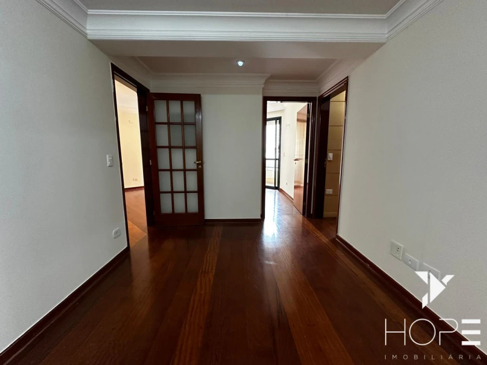 Apartamento à venda – 185 m² – Condomínio Bosque Wilmar Berbet – Gleba Fazenda Palhano – Londrina/PR