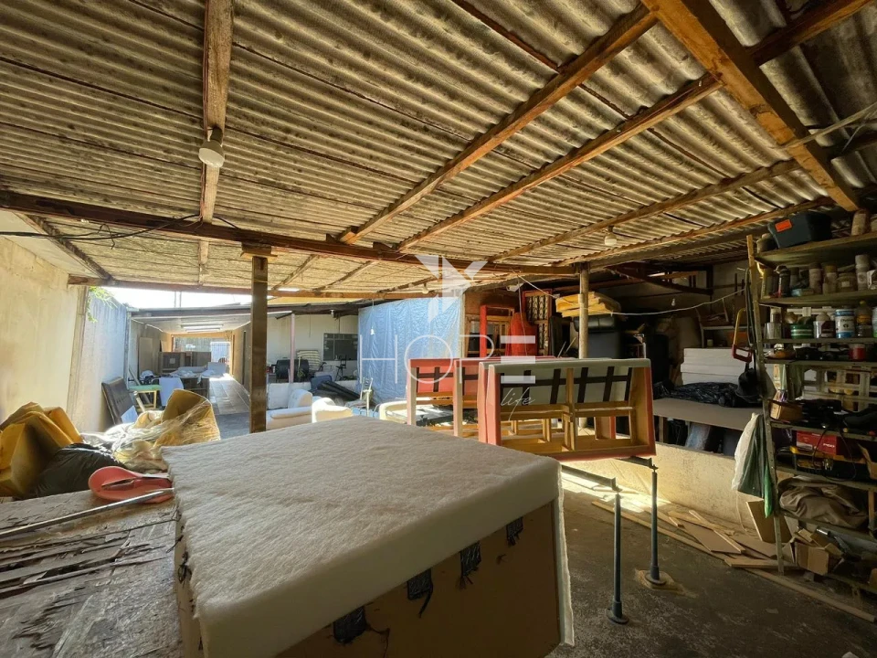 Imagens do imóveis Casa à venda com 375 m² - 2 quartos - 1 banheiro - 2 vagas - Jardim Silvino - Cambé PR