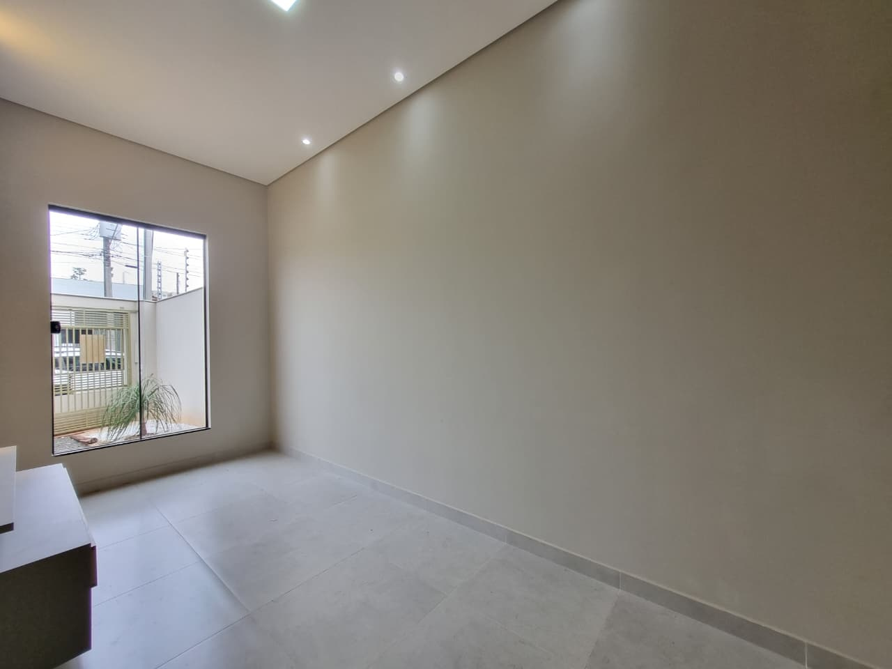 Imagens do imóveis Casa assobradada à venda  – 3 quartos com suíte – 180m² – Conjunto Semiramis Barros Braga – Londrina/PR