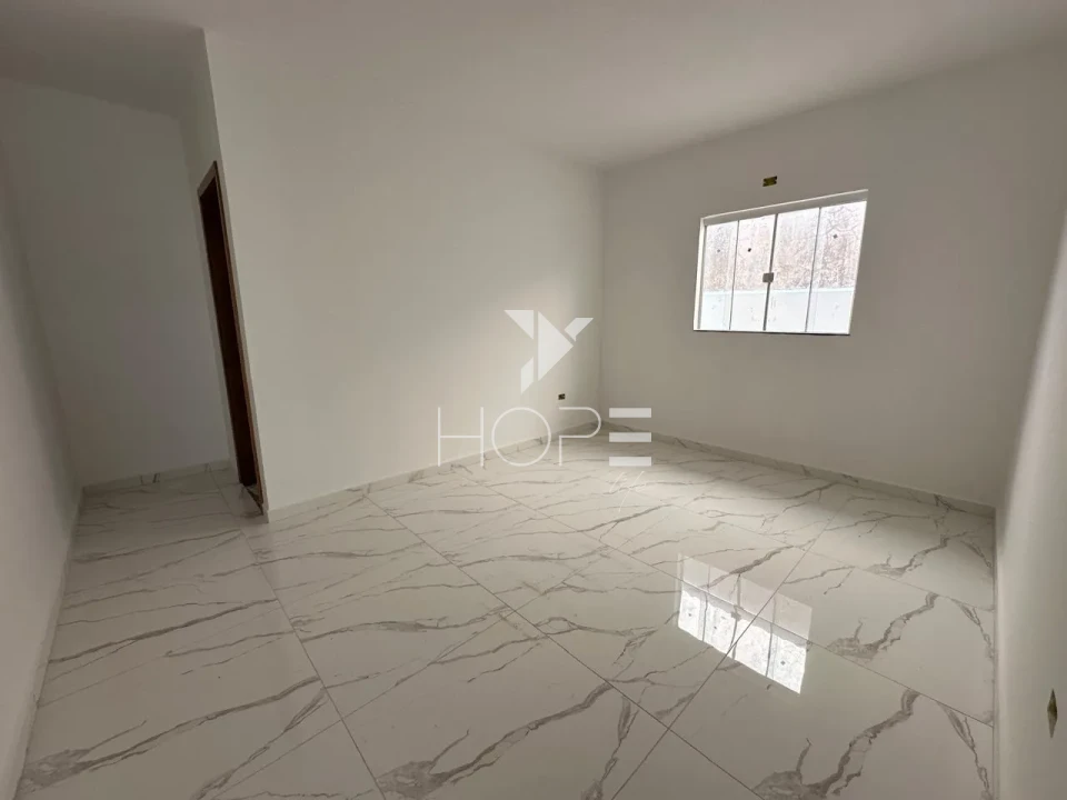 Imagens do imóveis Casa à venda com 2 quartos (1 suíte) e terreno de 180 m² no Jardim Colúmbia – Zona Oeste – Londrina/PR