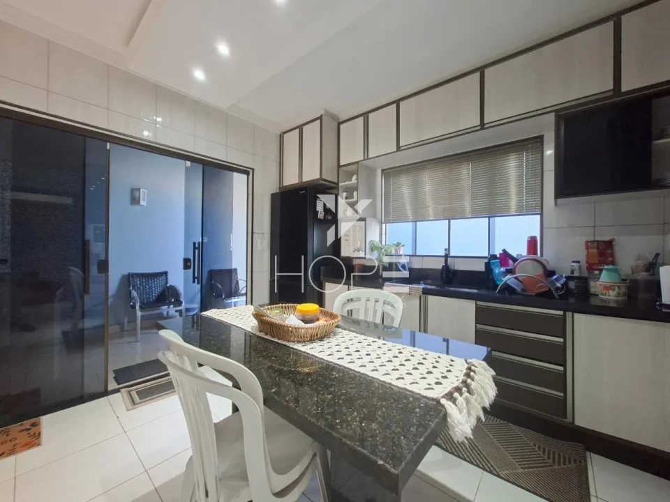 Imagens do imóveis Casa à venda com 70.30m² - 3 quartos - 2 banheiro - 2 vagas  - Chácara Manella - Cambé PR
