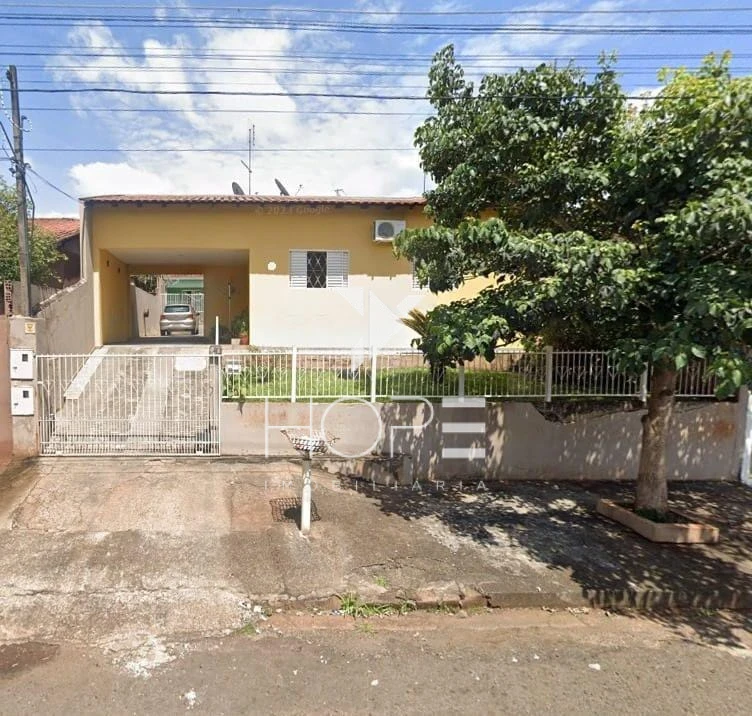 Imagens do imóveis Casa com Edícula à Venda na Zona Oeste de Londrina – Bairro Olímpico