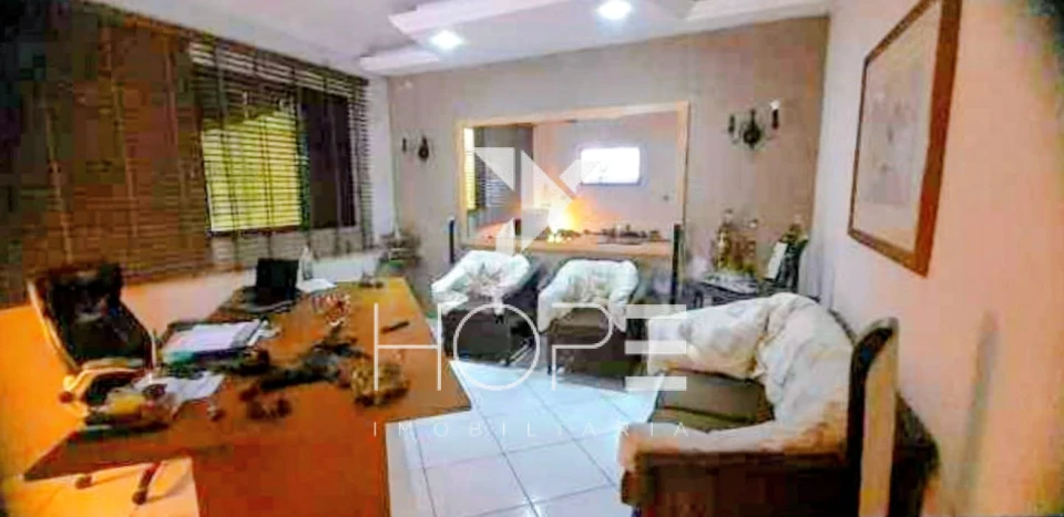 Barracão Comercial para Locação – 302 m² – Via Láctea – Londrina/PR