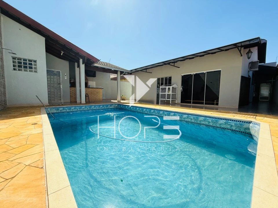 Casa à venda – 3 quartos – 180 m² – Jardim Brasília – Londrina/PR