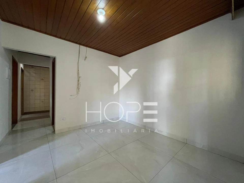 Imagens do imóveis Casa para Venda e Locação - 3 Quartos (1 Suíte) - Zona Norte - Londrina/PR