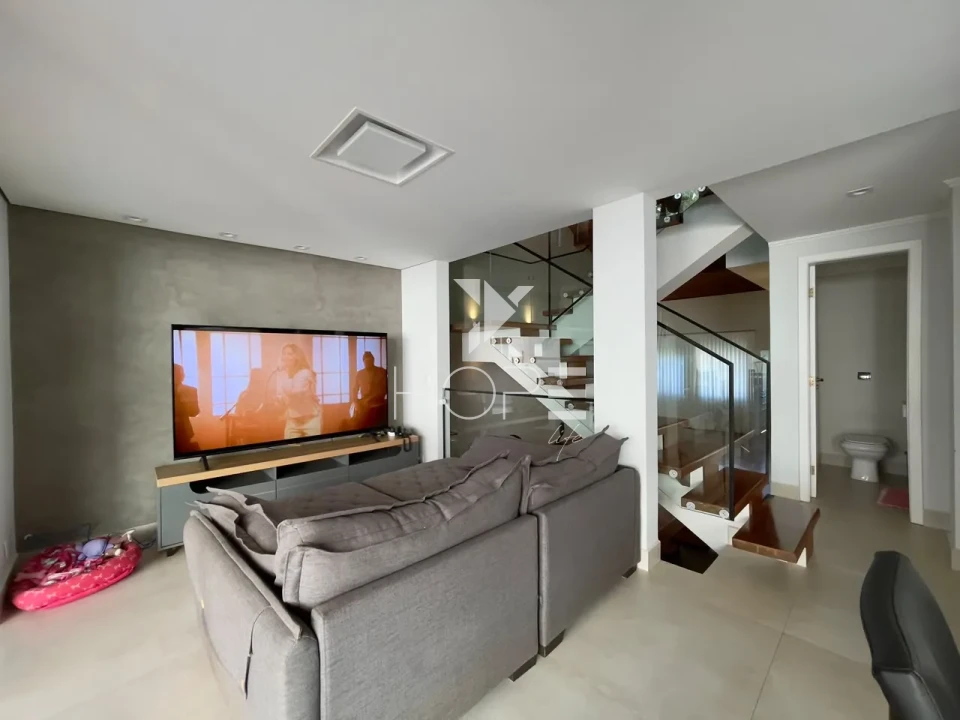 Sobrado em Condomínio à Venda – 261m² – 3 Quartos (1 Suíte) – Vale das Araucárias – Parque Residencial Alcântara – Zona Sul – Londrina/PR