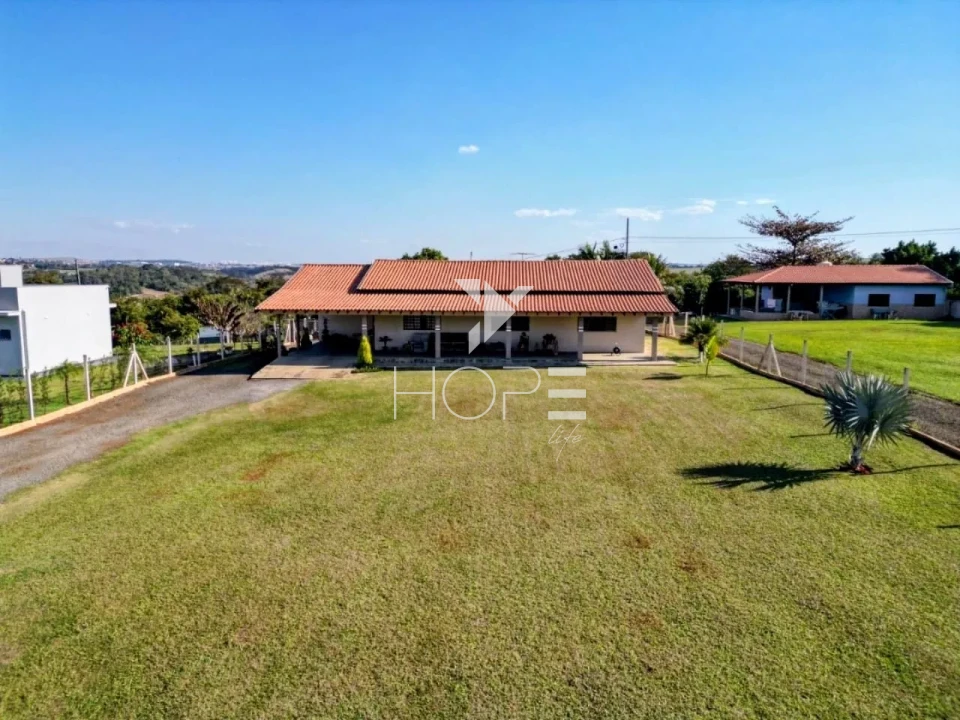 Imagens do imóveis Chácara à venda com 10.278 m² - 3 quartos - 2 banheiros - Rodovia Engenheiro Ângelo Lopes - Ibiporã PR