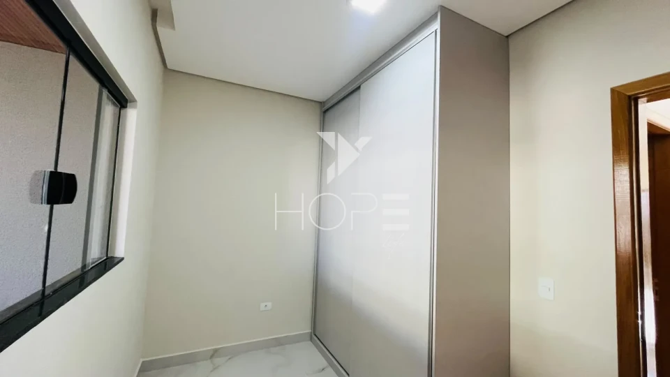 Imagens do imóveis Casa em Condomínio para Locação R$ 3.000,00 – 3 Quartos, Suíte, Planejados e Churrasqueira na Zona Norte de Londrina