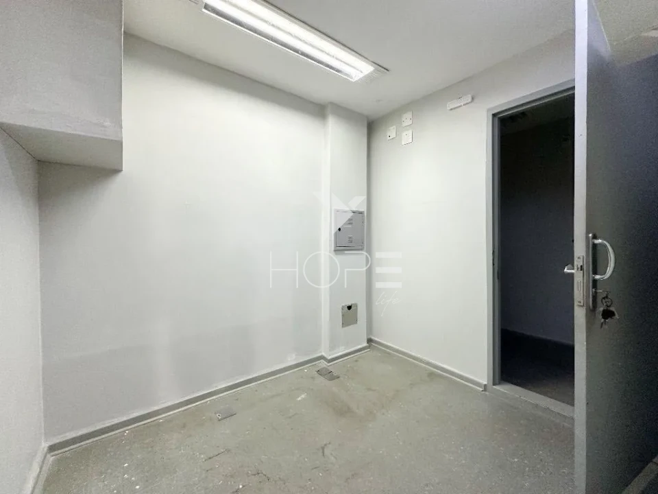 Imagens do imóveis Ponto comercial para locação com 370 m² - 10 vagas - antiga agência bancária - Av. São João - Antares - Londrina PR