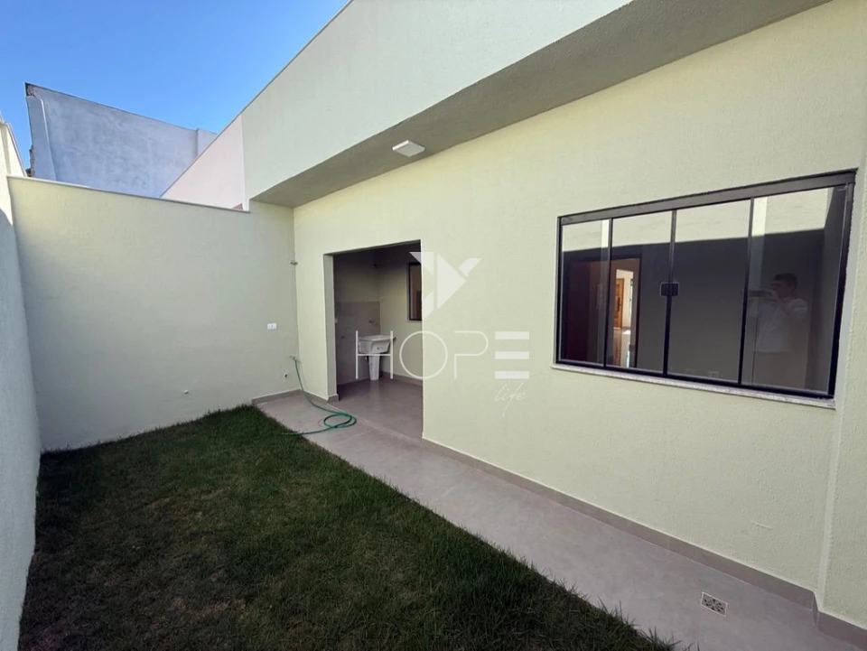 Imagens do imóveis Casa geminada à venda – 3 quartos (1 suíte) – 90 m² – Jardim Bandeirantes – Londrina/PR