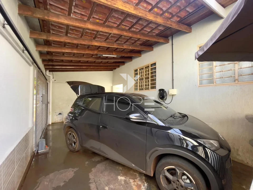 Imagens do imóveis Casa à Venda – 187m² – 3 Quartos (1 Suíte) – Franca – Zona Leste – Londrina/PR