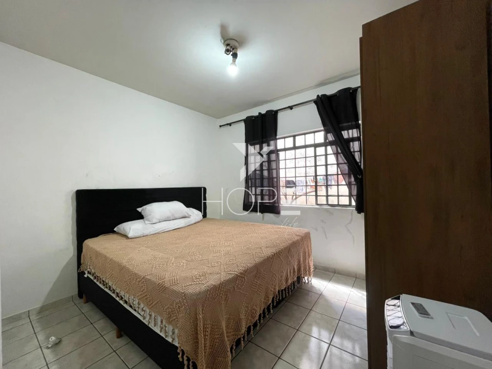 Imagens do imóveis Casa à Venda com Barracão Idependente – 3 Quartos (1 Suíte) – 317m² de Terreno – Pacaembu – Londrina/PR