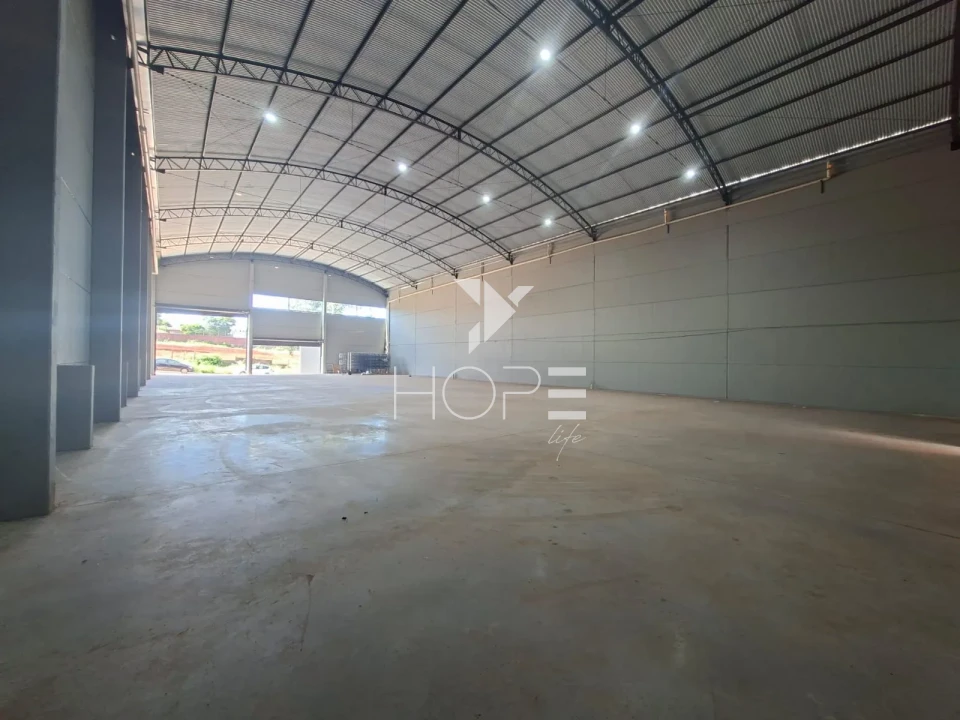 Imagens do imóveis Barracão para locação 800 m² com doca e pé direito 8.5 m – próximo Av Tiradentes – Cilo 2 – Londrina