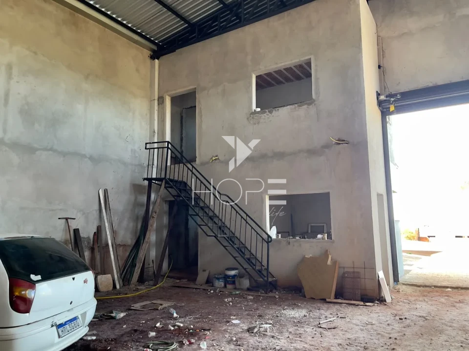 Imagens do imóveis Barracão Comercial à Venda e Locação – 238m² – Chácara Santa Maria – Cambé/PR