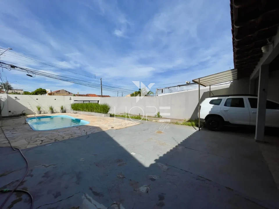 Imagens do imóveis Casa à Venda com Piscina – 62m² – 2 Quartos – Coliseu – Zona Norte – Londrina/PR
