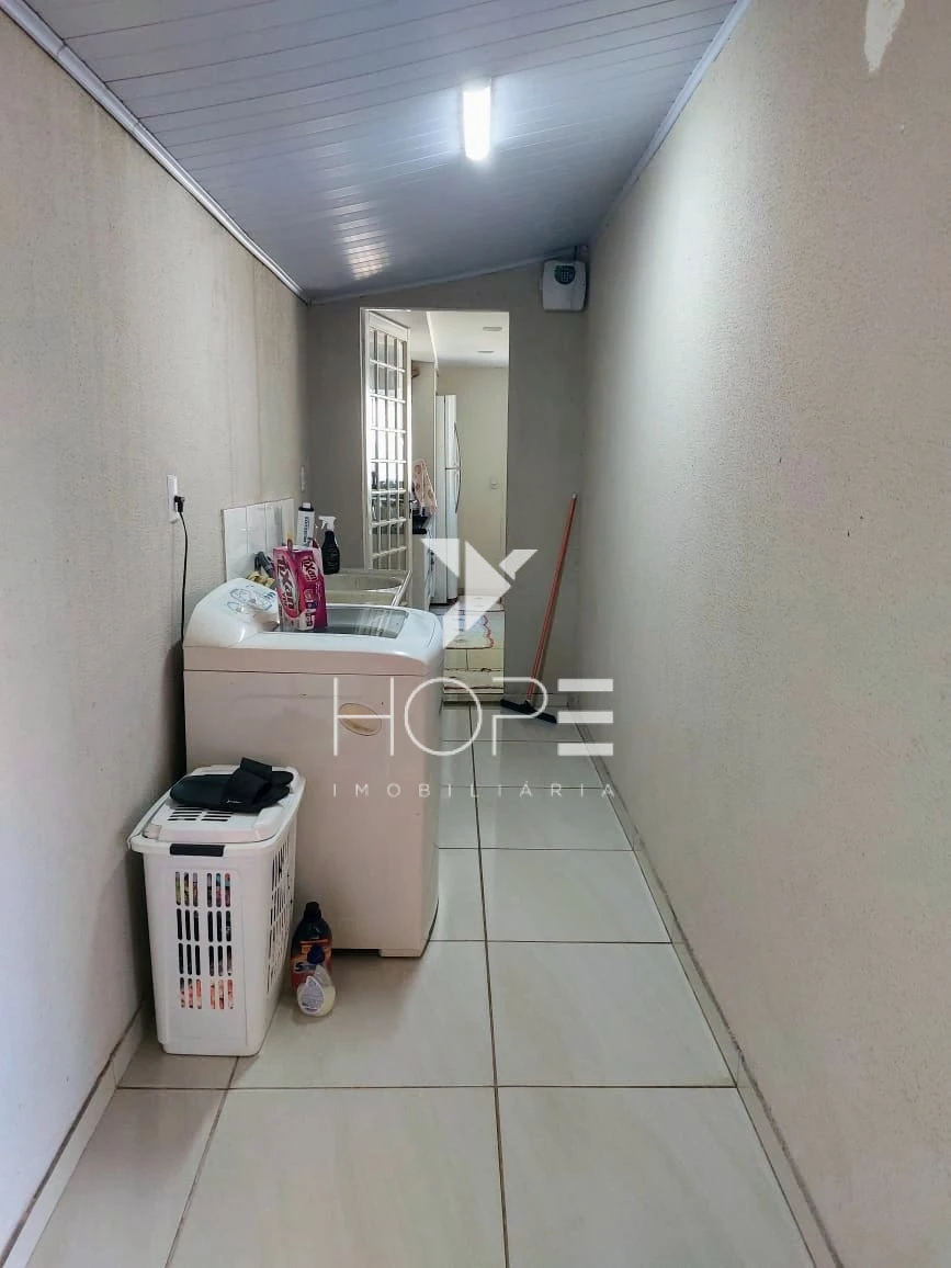 Casa à venda – 2 quartos – Bairro Ouro Verde – Londrina/PR