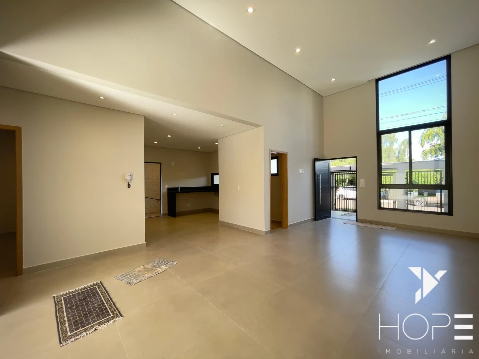 Casa térrea à venda – 250m² – Loteamento Chamonix – Zona Leste – Londrina/PR