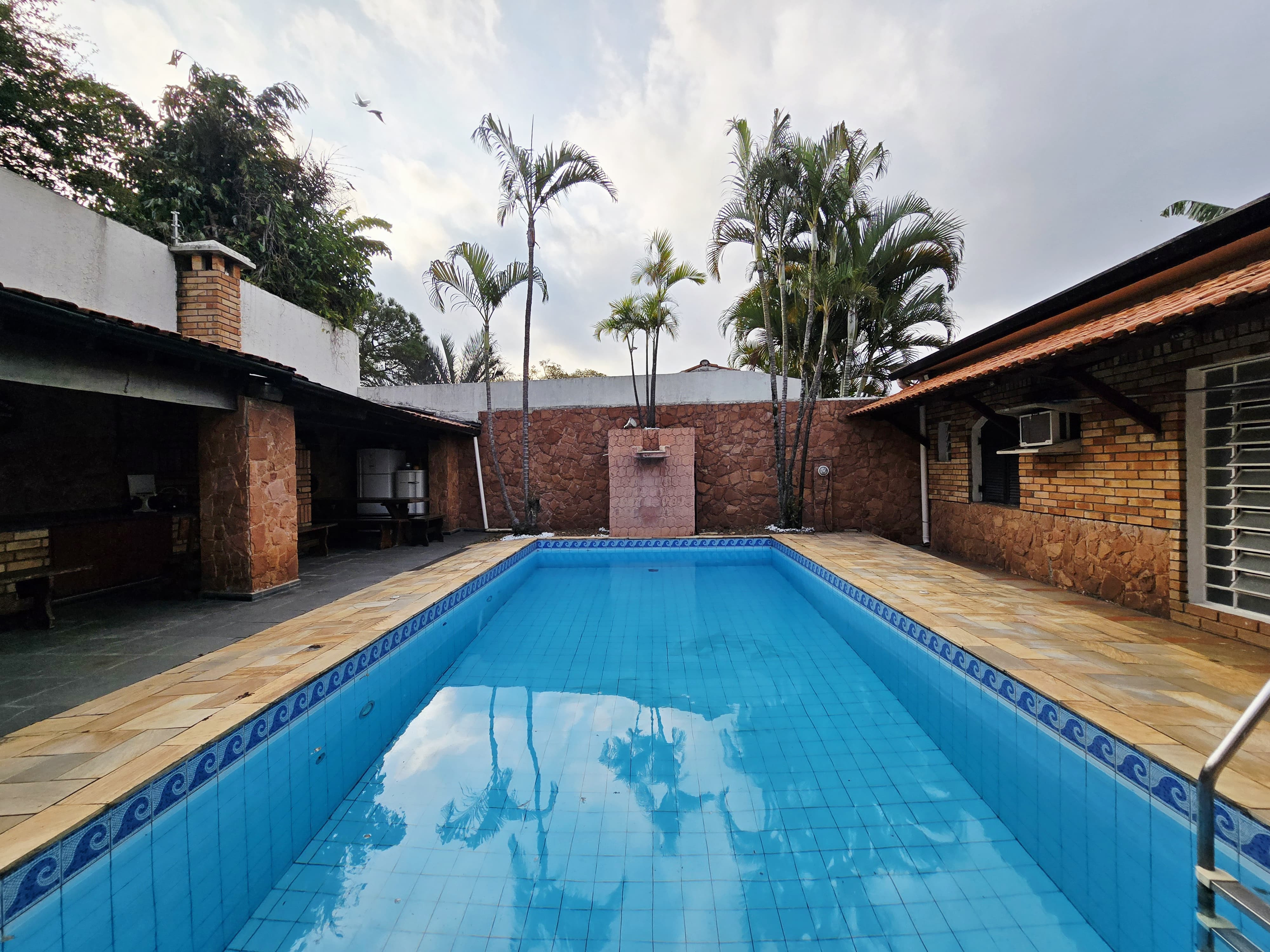 Casa Térrea para Venda na Lapa, 4 dorm(s), 2 suite(s), 7 vaga(s), 500 m²AC e 710AT