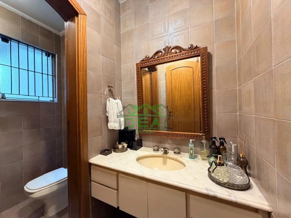 Casa para Venda no Alto da Lapa, 4 Dorm sendo 2 Suítes, 5 Banheiros