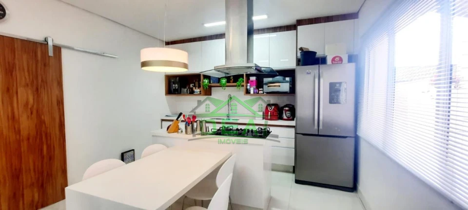 Casa Térrea para Venda no Alto da Lapa, Totalmente Reformada!
