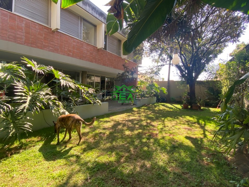 Imagens do imóveis Casa de Arquiteto para Aluguel no Boaçava, 4 dorm, 2 suites e 6 vagas