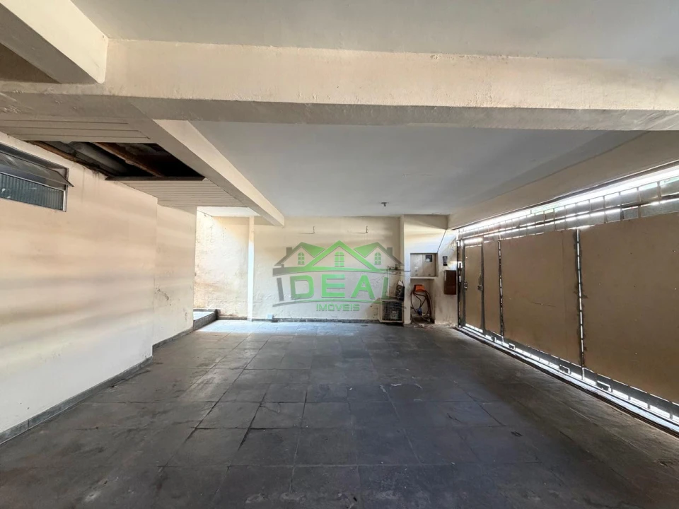 Casa para Venda no Parque da Lapa, 3 Doms, 3 Banheiros e 3 Vagas