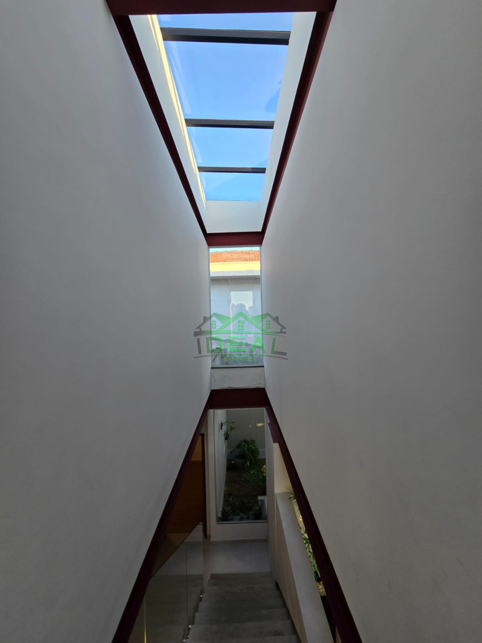 Nova casa de arquiteto à venda no Alto da Lapa!