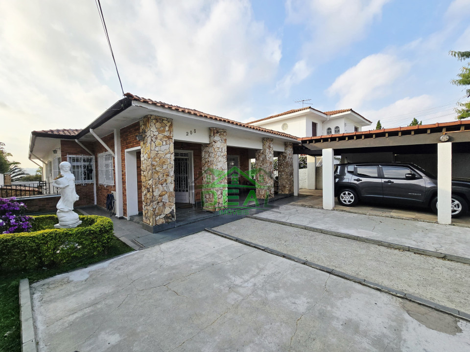 Imagens do imóveis Casa Térrea para Venda na Lapa, 4 dorm(s), 2 suite(s), 7 vaga(s), 500 m²AC e 710AT