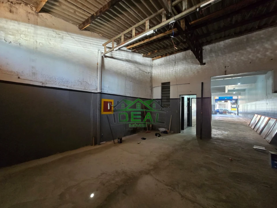 Salão Comercial para Locação na Vila Leopoldina, 2 Banheiros, 170 m²