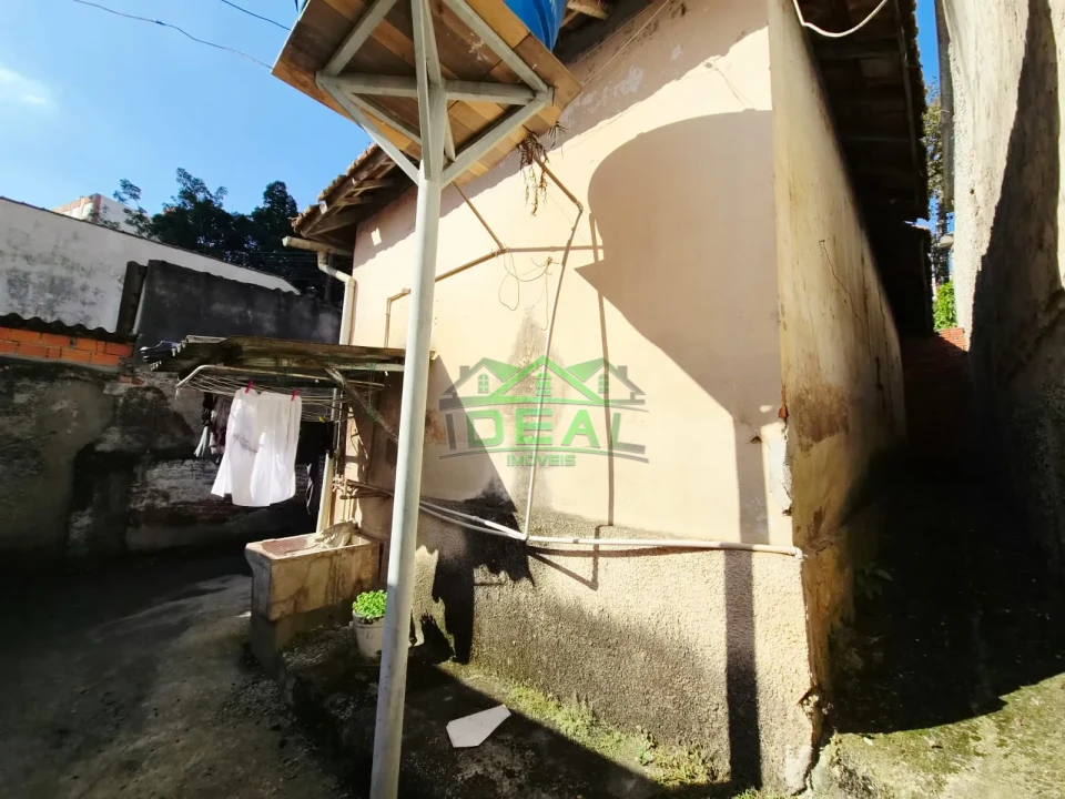 Casa térrea a venda, 2 casas no mesmo terreno, 3 vagas de garagem