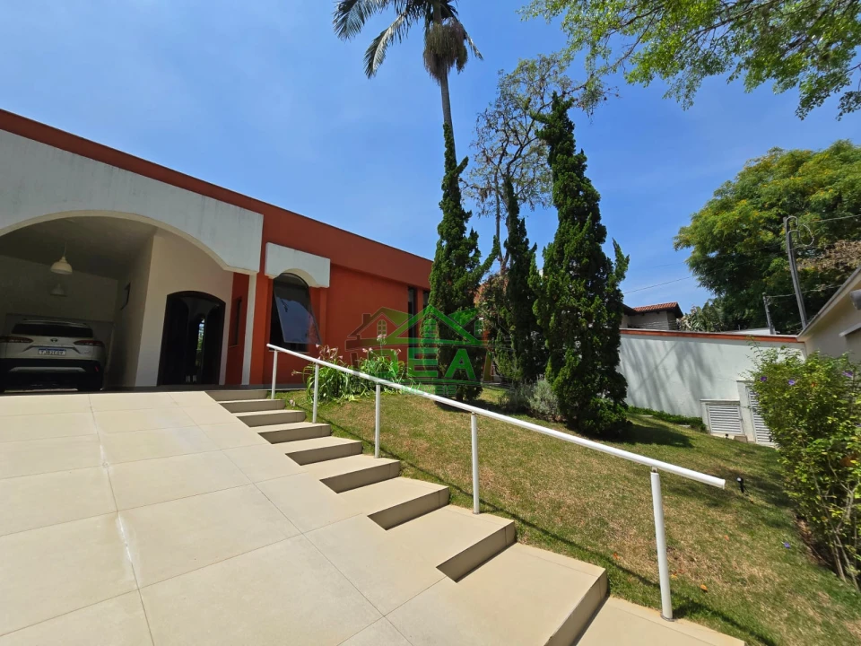 Casa Térrea para Venda no Alto de Pinheiros, 4 Dorms, 2 Suítes e 6 Vagas