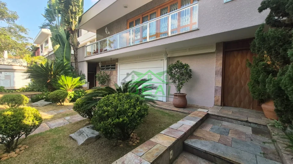 Imagens do imóveis Linda Casa com 4 suítes,6 vagas de garagem . Lazer completo