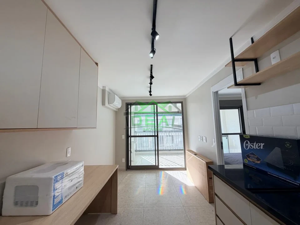 Apartamento em Frente ao Metro Vila Madalena, 37m, Depósito e Lazer Completo