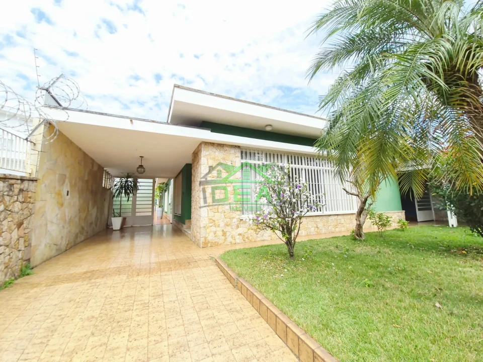 Casa Térrea a Venda no Alto da Lapa | Garagem para 10 Carros