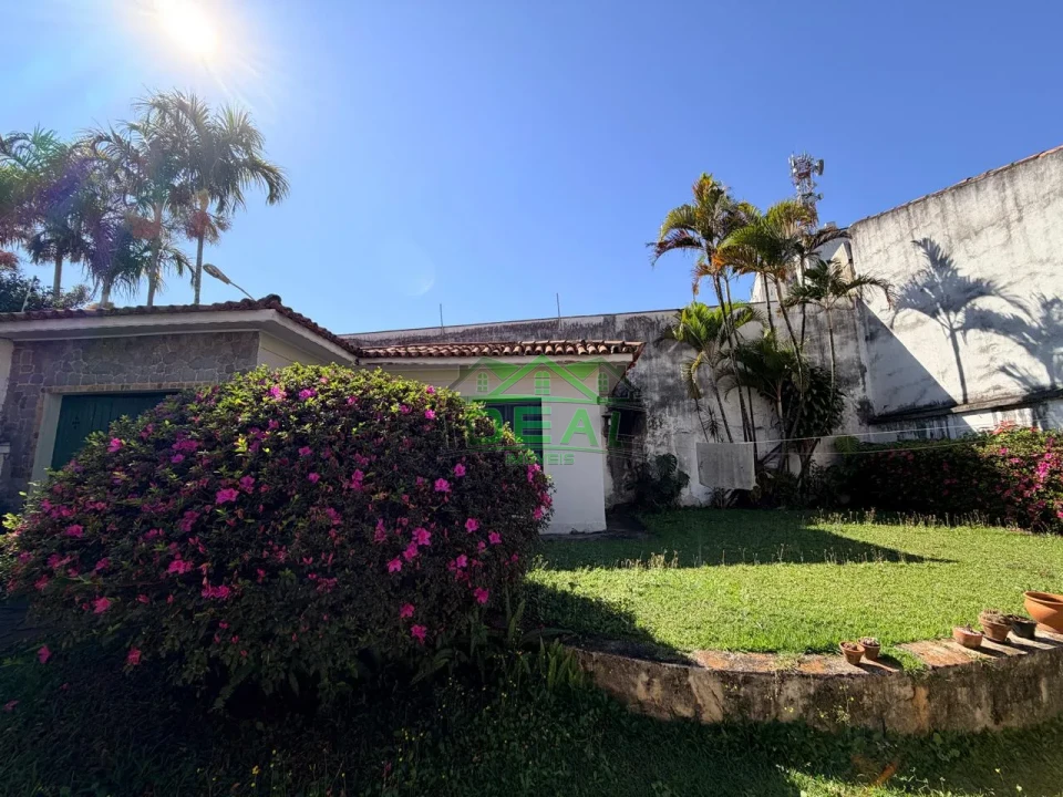 Casa Térrea para Venda no Alto da Lapa, Muito Quintal!