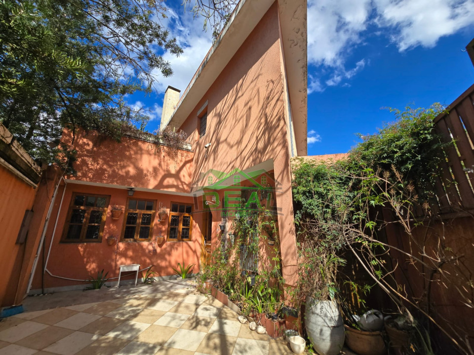 Sobrado para Venda no Alto da Lapa, 3 dorm(s), 1 suite(s), 1 vaga(s), 120 m²