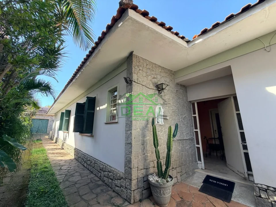 Casa Térrea para Venda no Alto da Lapa, Muito Quintal!