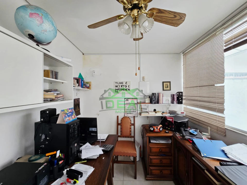 Casa Térrea Reformada na City Lapa, 4 Suítes, 6 Vagas, Piscina e Churrasqueira