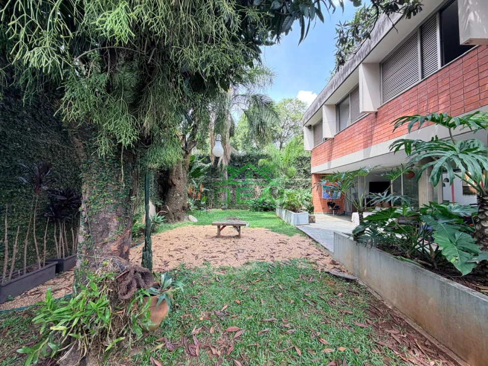 Imagens do imóveis Casa de Arquiteto para Aluguel no Boaçava, 4 dorm, 2 suites e 6 vagas