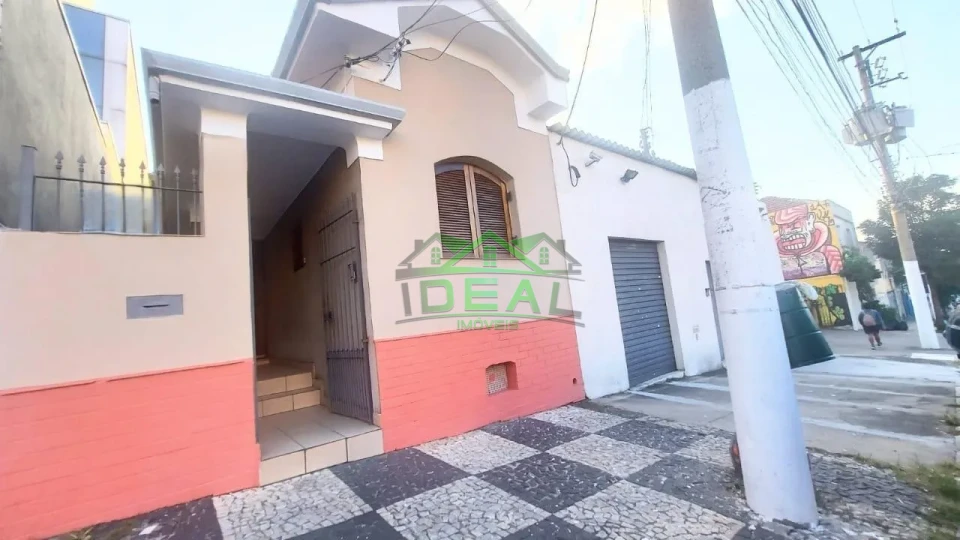 Casa Térrea a venda- 3 dormitórios sendo 1 suíte