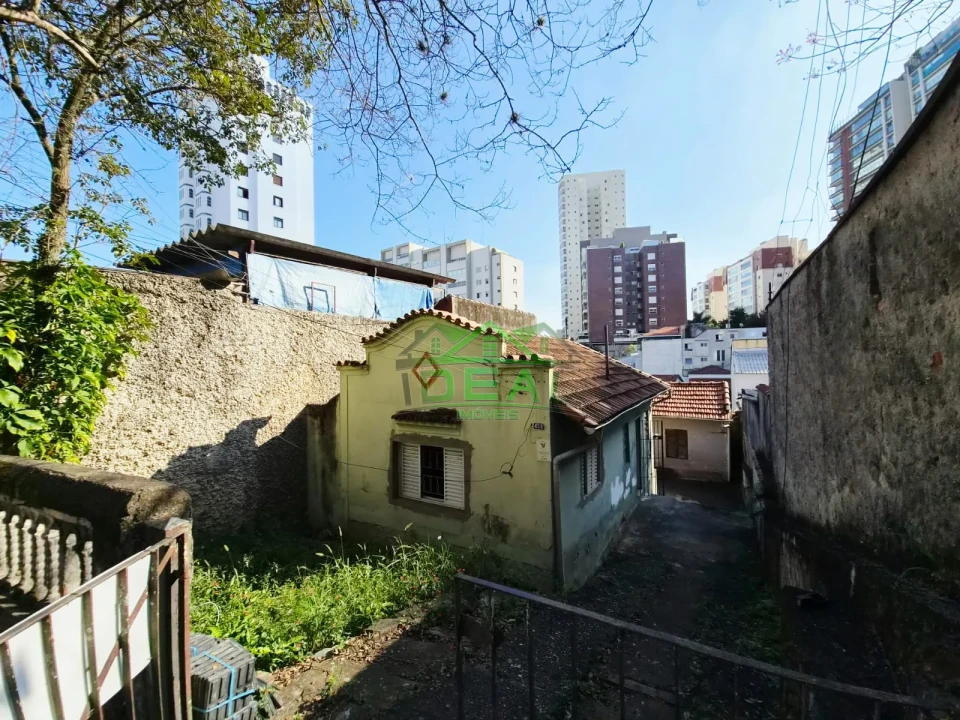 Casa térrea a venda, 2 casas no mesmo terreno, 3 vagas de garagem