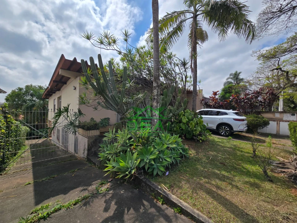 Casa Térrea disponível para Venda, com possibilidade de uso comercial ou residencial, localizada na Lapa.